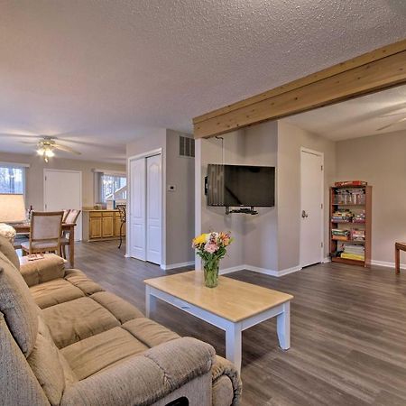 On-The-Water Retreat With Dock Pet Friendly! Βίλα Lake Ozark Εξωτερικό φωτογραφία