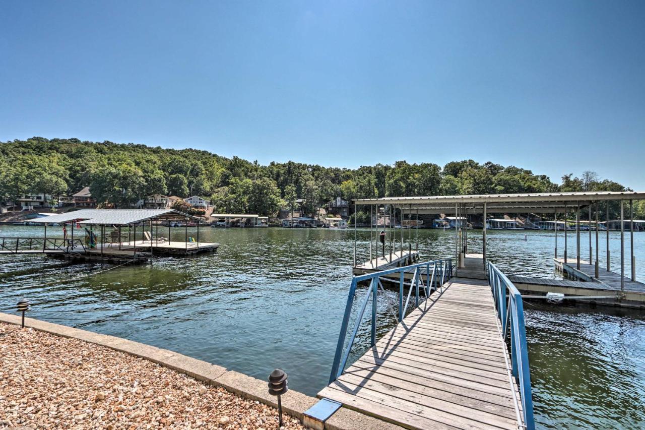 On-The-Water Retreat With Dock Pet Friendly! Βίλα Lake Ozark Εξωτερικό φωτογραφία
