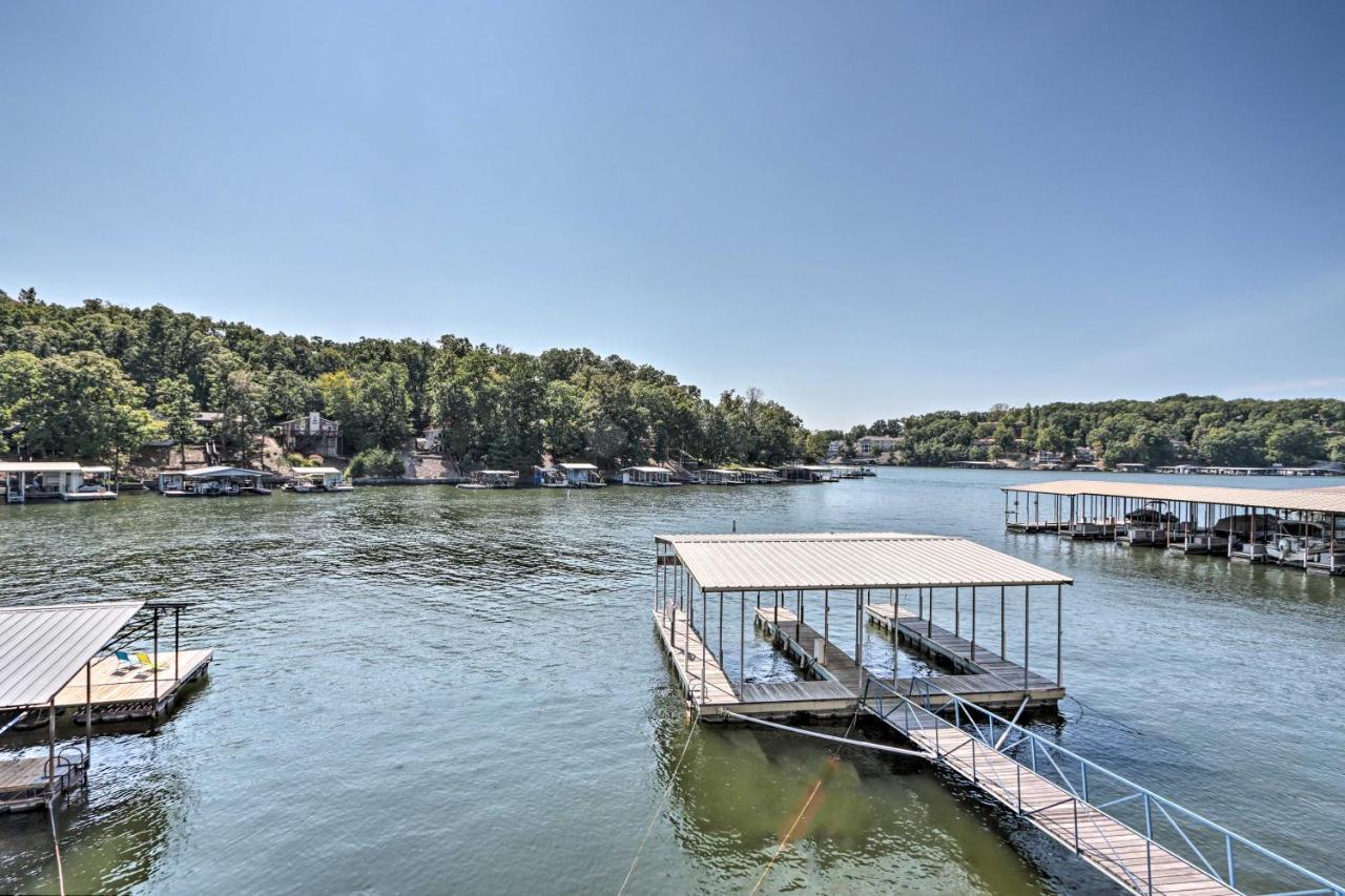 On-The-Water Retreat With Dock Pet Friendly! Βίλα Lake Ozark Εξωτερικό φωτογραφία