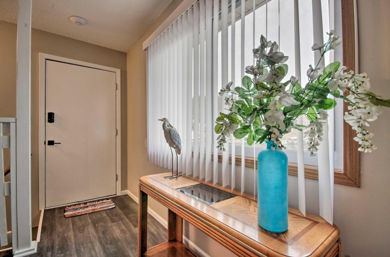 On-The-Water Retreat With Dock Pet Friendly! Βίλα Lake Ozark Εξωτερικό φωτογραφία
