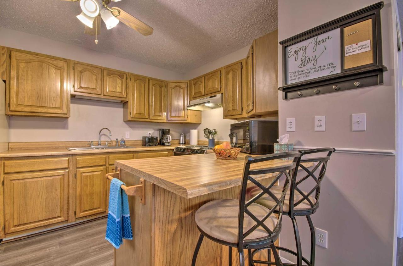 On-The-Water Retreat With Dock Pet Friendly! Βίλα Lake Ozark Εξωτερικό φωτογραφία